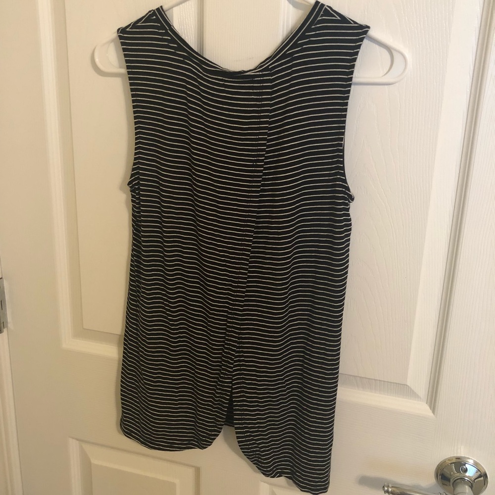 Old Navy black and white striped top